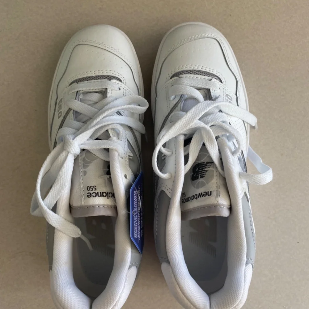 New Balance Womens 550 NWT leather white - Picture 3 of 3
